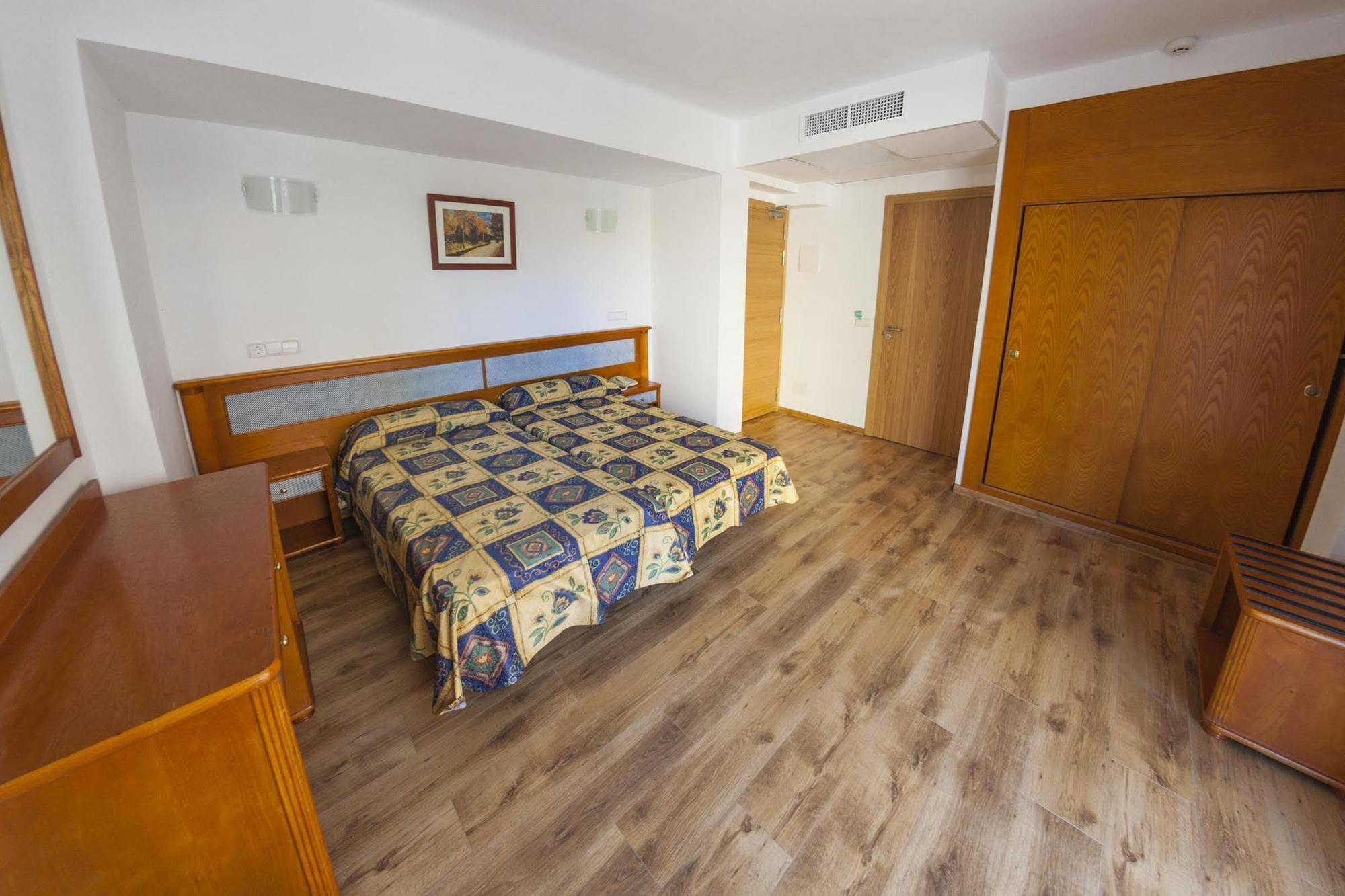 Hotel Marbel Can Pastilla  Buitenkant foto